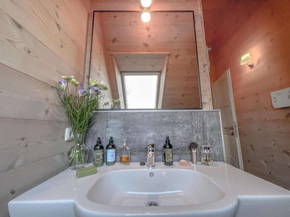 Traumhaff Kuestenchalets - Einzigartige Chalets An Der Ostsee. Ganz Aus Laerchenholz Mit Kamin Und Sauna Vogelsang-Warsin 외부 사진